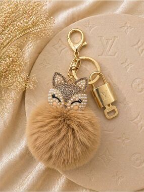 Authentic Louis Vuitton Gold Padlock 🔐 + Unbranded Cat Tan Pom Pom Charm